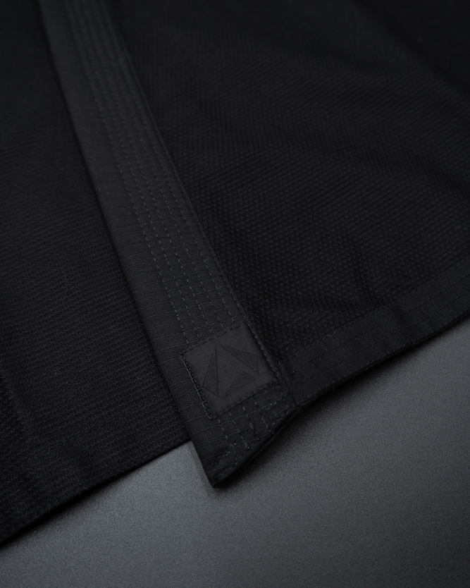 EDGE KIMONO NEGRO