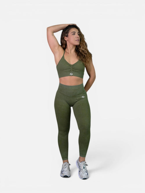 CONJUNTO OLIVE SCULPT - Penta Kimonos
