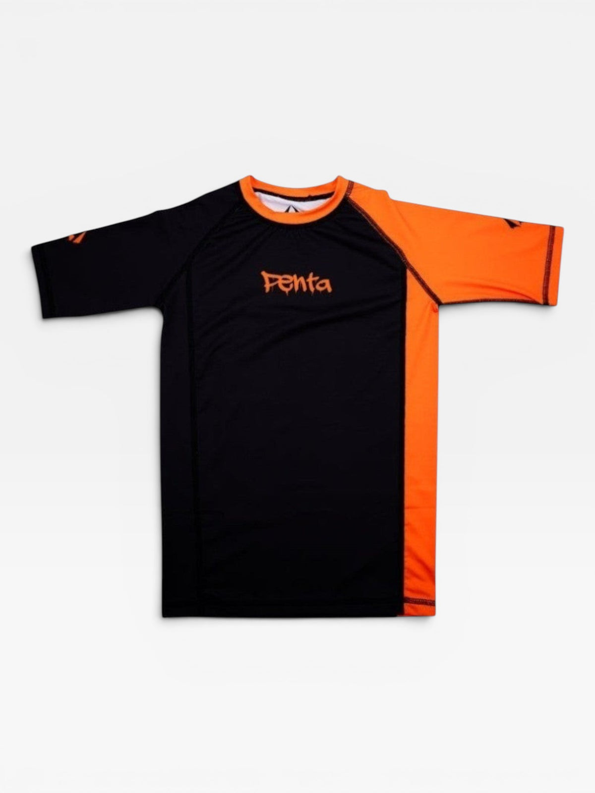 Rashguard de criança Penta Kimonos preta e laranja em lycra respirável para treinos de jiu-jitsu